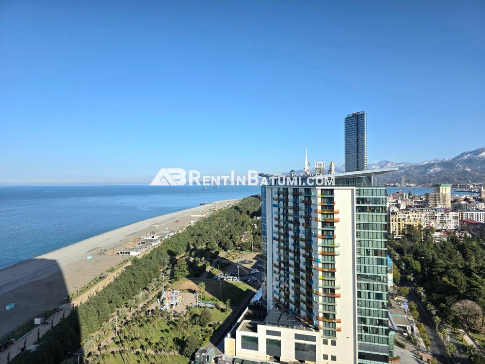 Квартира 1+1 в Alliance Privilege Батуми – вид на море и парк