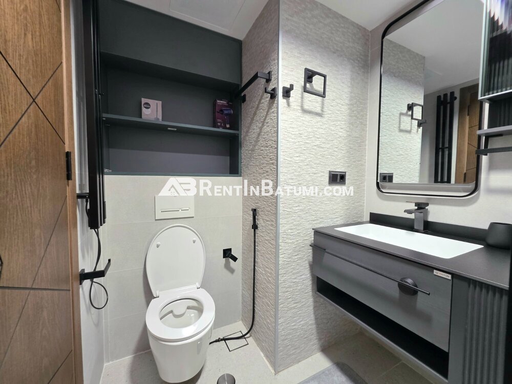 Квартира 1+1 в Alliance Privilege Батуми – вид на море и парк