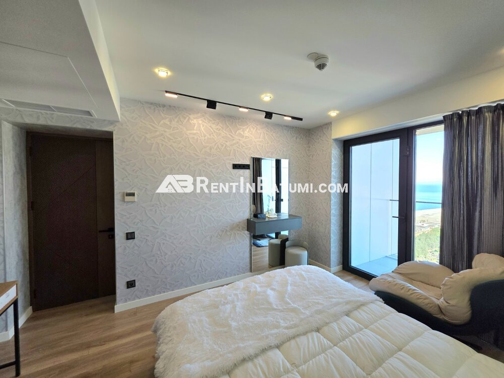 Квартира 1+1 в Alliance Privilege Батуми – вид на море и парк