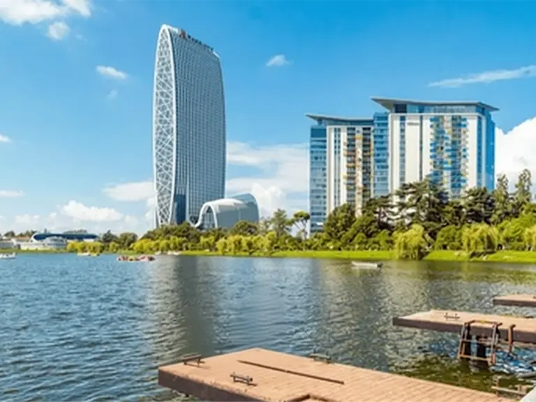 Снять квартиру у парка 6 Мая в центральной части Батуми